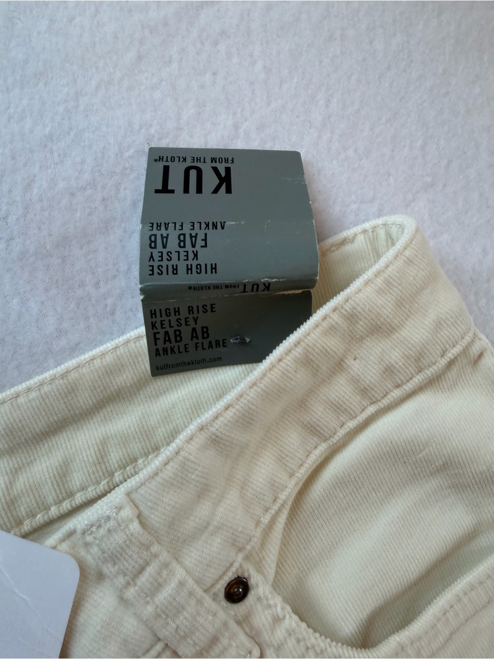 Kut from the Kloth High Rise Kelsey Women's Cream Courdoroy Jeans size 4 - Picture 4 of 11